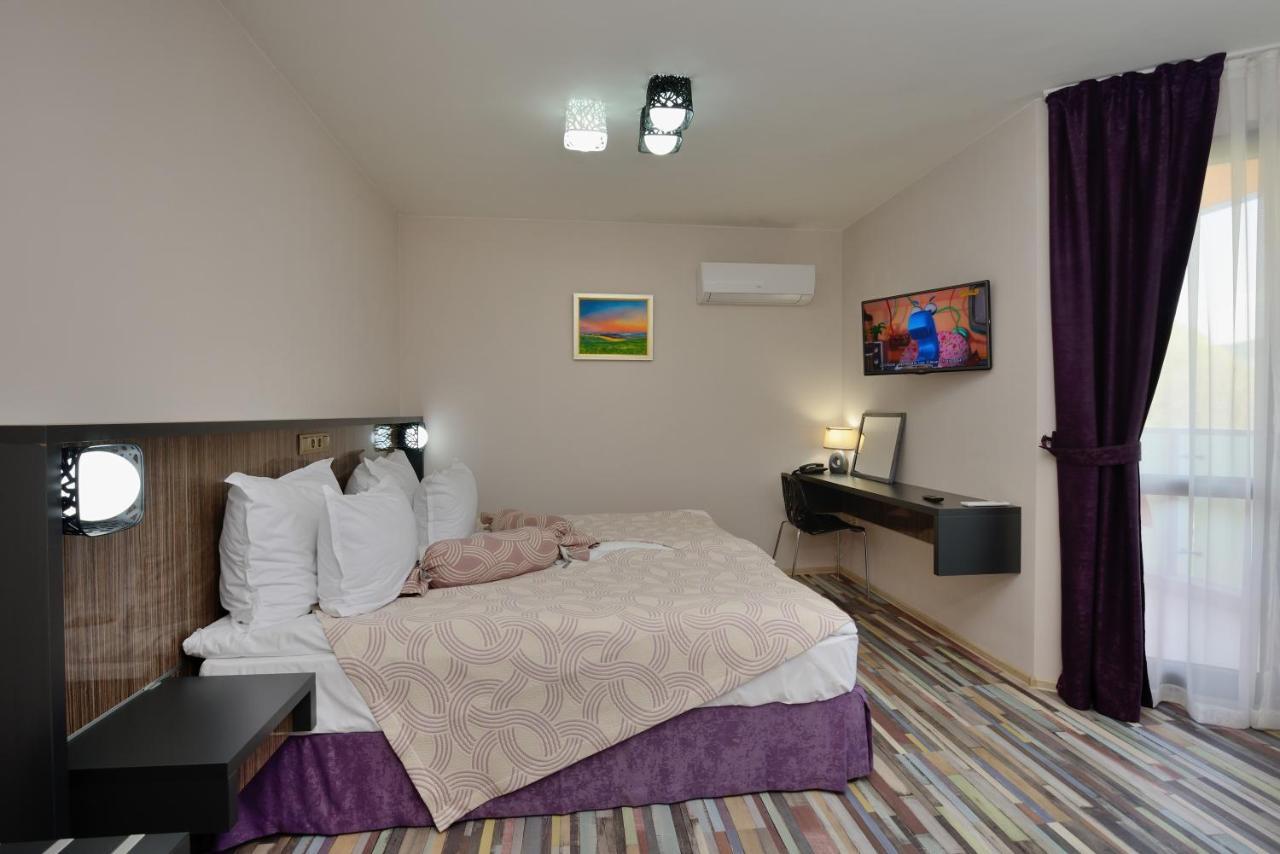 Hotel Hello Hissar Hisarya Exterior photo