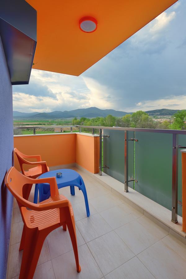 Hotel Hello Hissar Hisarya Exterior photo